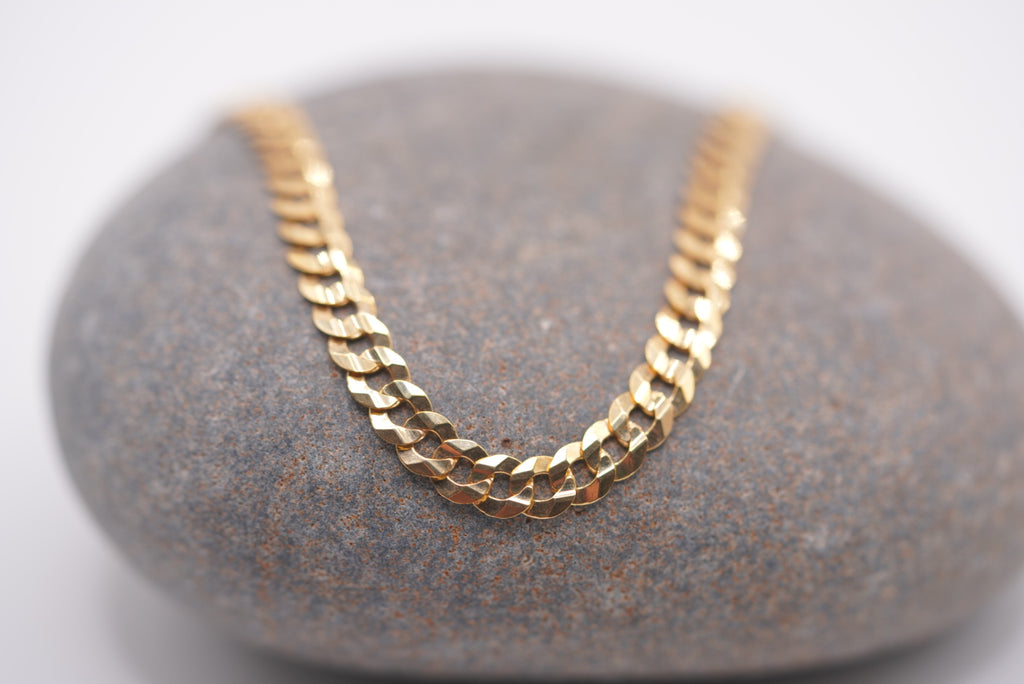10k Diamond Cut Bracelet - Delicate Love