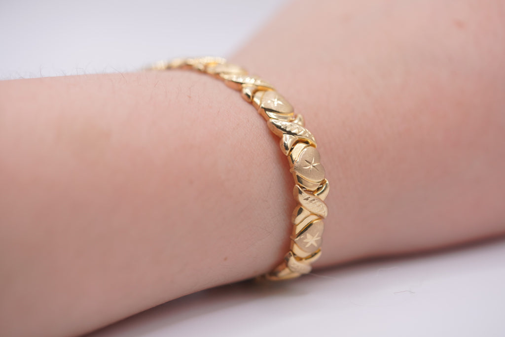 10k XOXO Bracelet - Forever Cherished