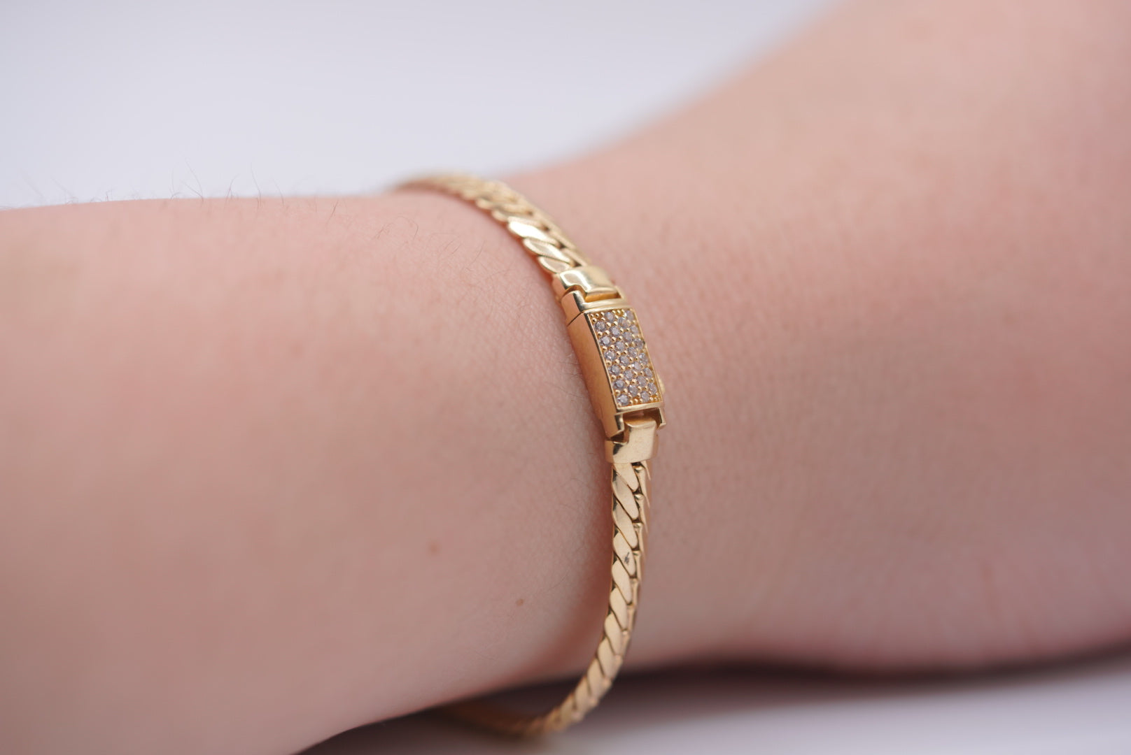 14k Cuban Link Shine - Must Have Piece
