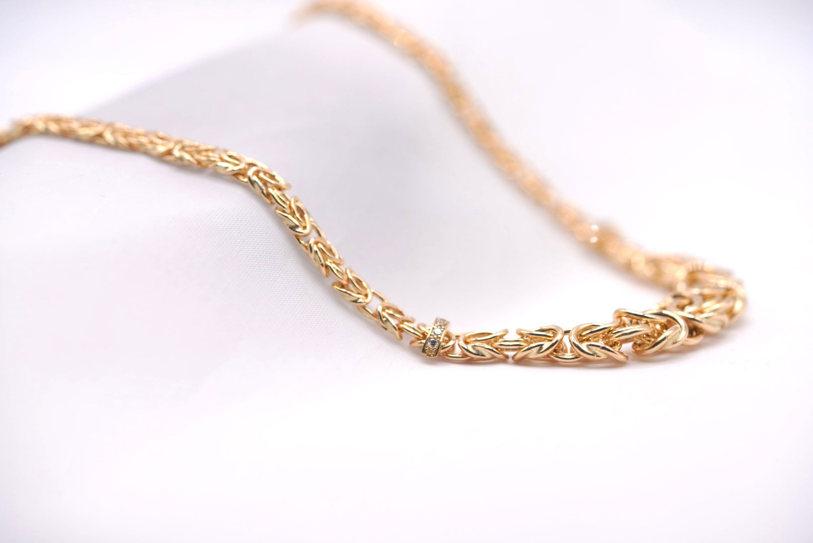 14k Royal Necklace - Timeless Beauty