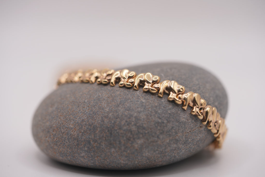 10k Elephant Necklace - Lucky Charm