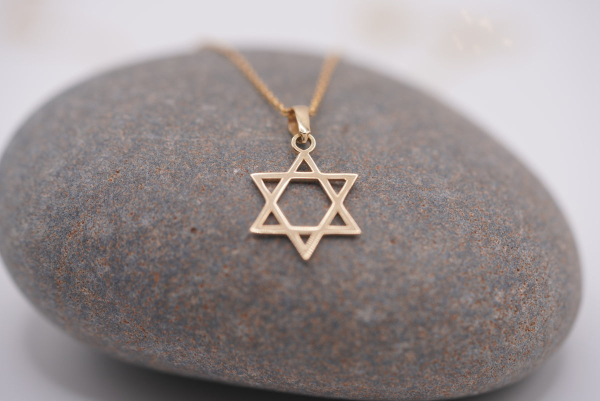 14k Necklace - David's Star Pendant
