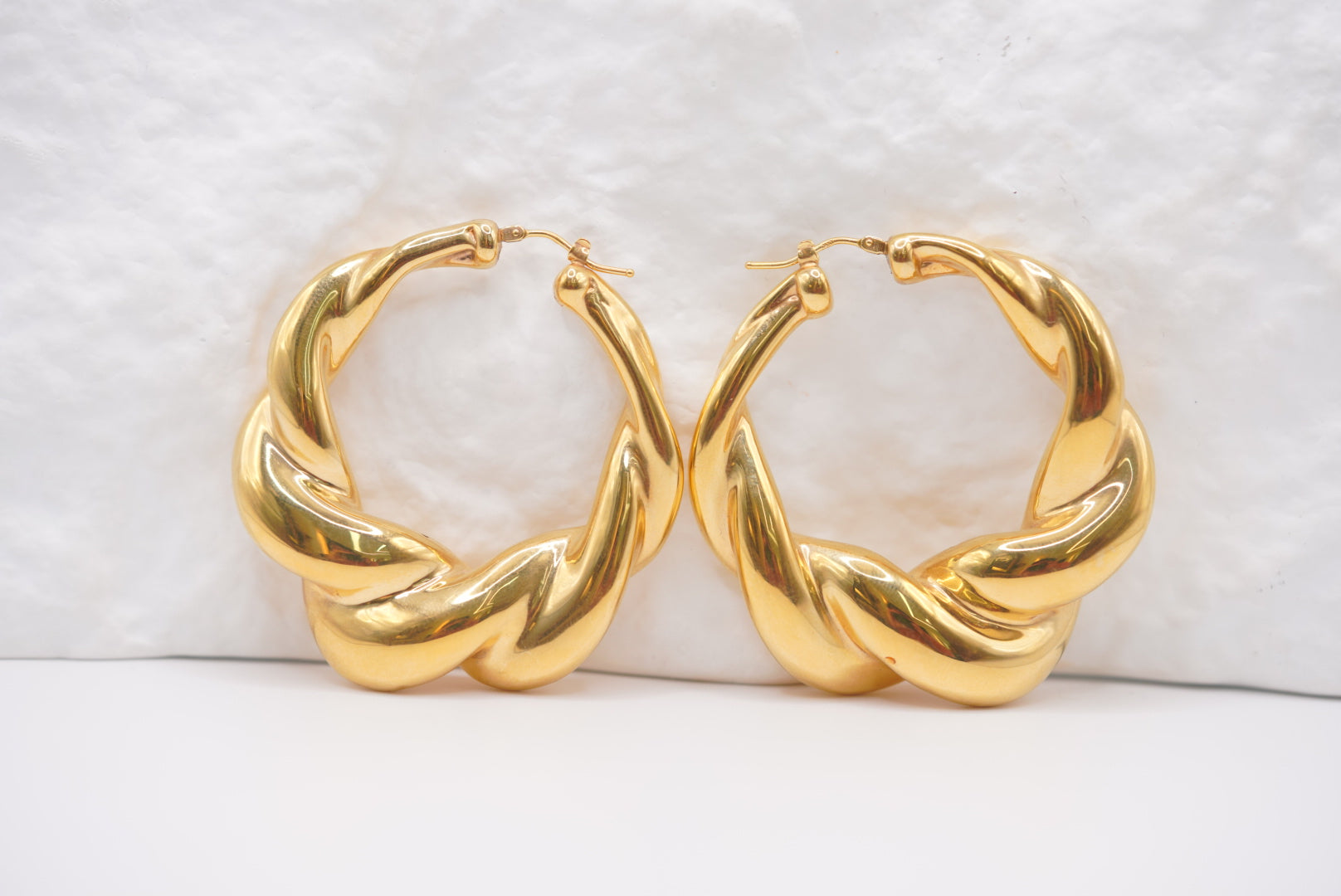 14k Hoop Earrings - Sleek Halo