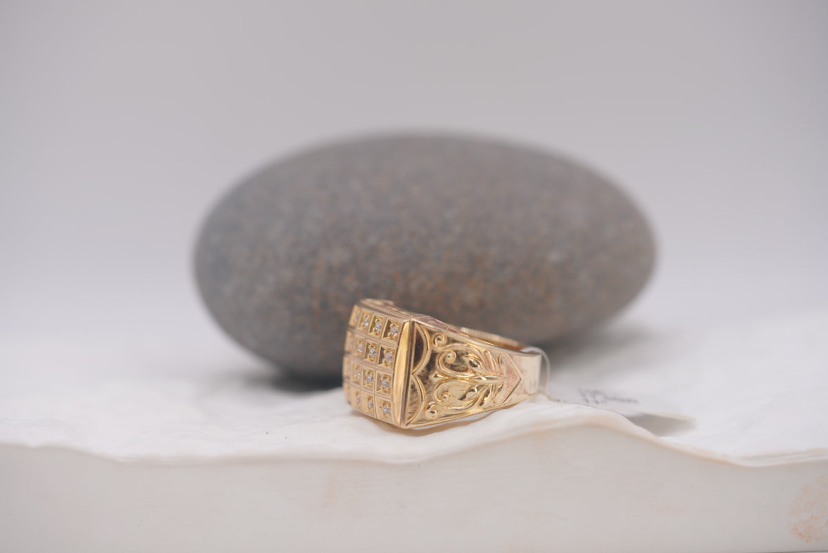 10k Men’s Ring - Classic Gentlemen