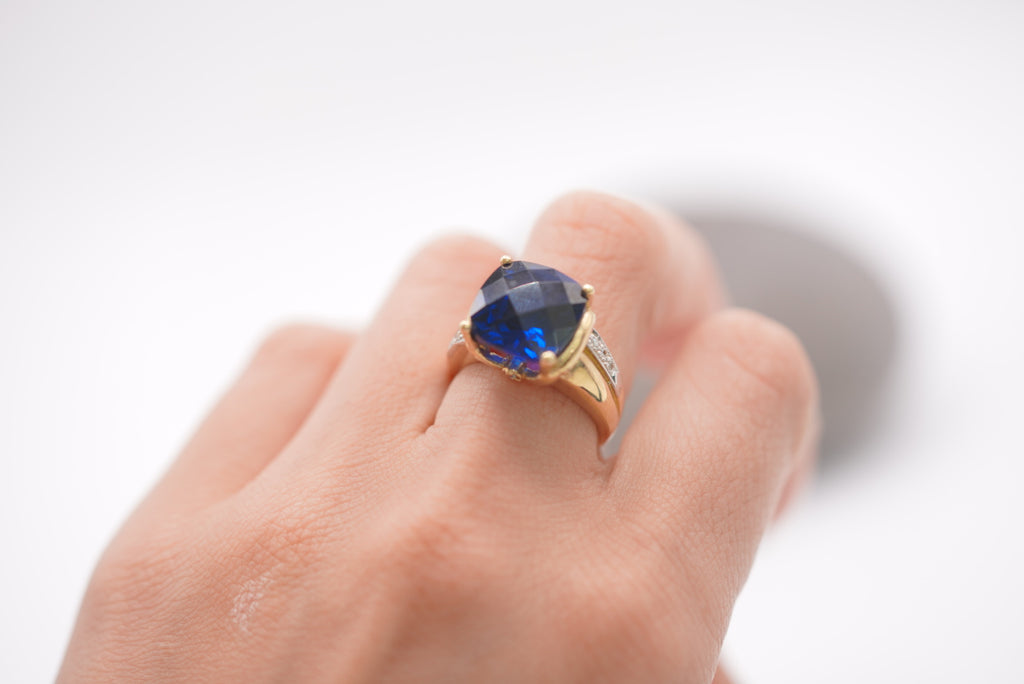 14k Women’s Ring - Blue Stone