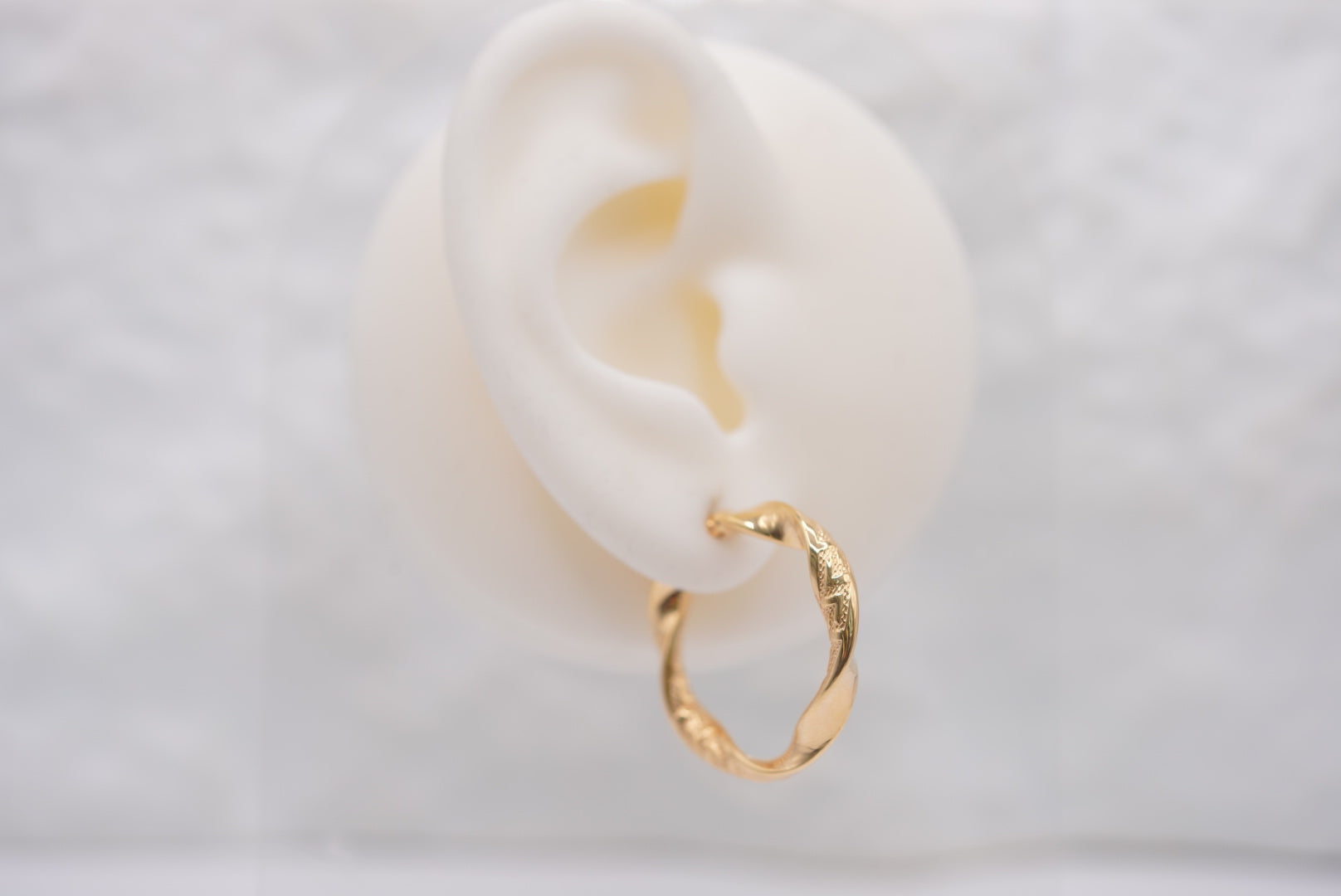 14k Hoop Earrings - Classic Curve