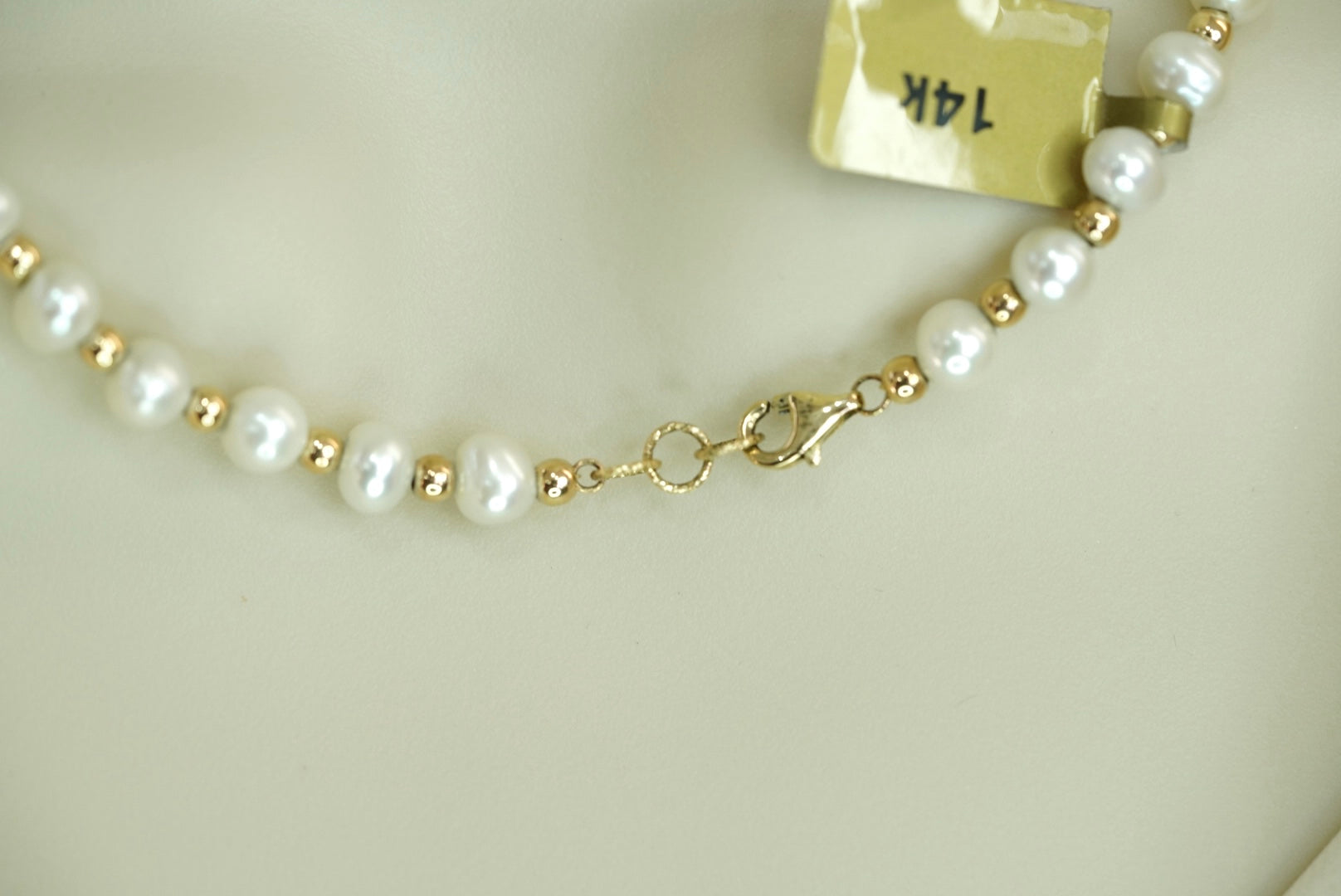 14k Pearls Heart Necklace