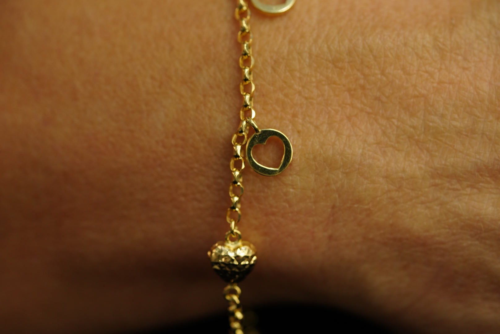 14k Pendant Hearts Bracelet