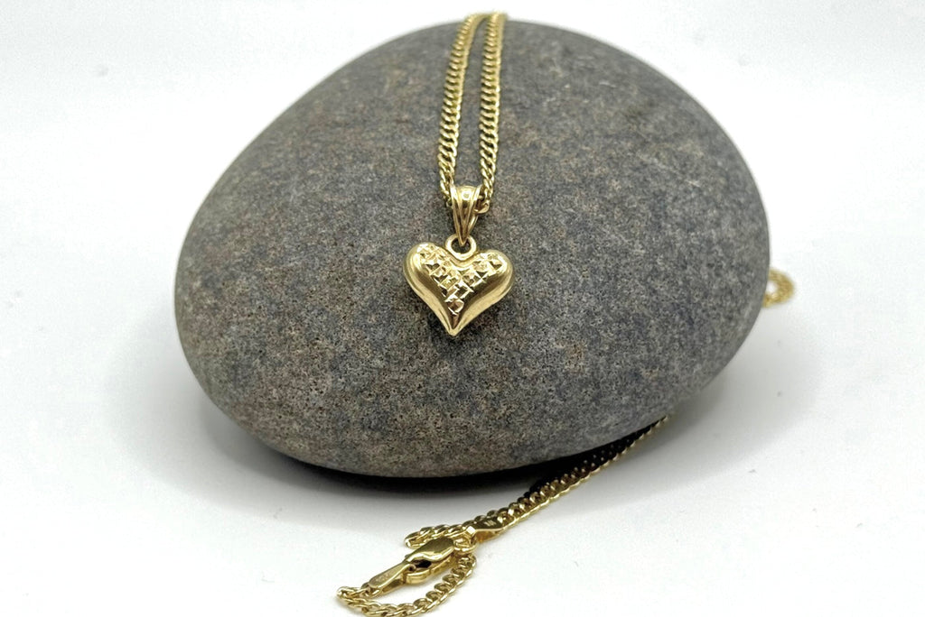Heart Necklace - Delicate Piece