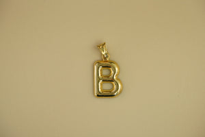 10k Chubby Initial Pendant