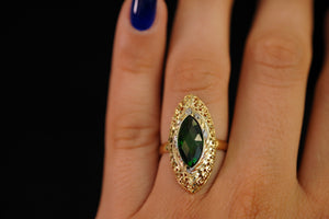 14k Oval Green Crystal Ring