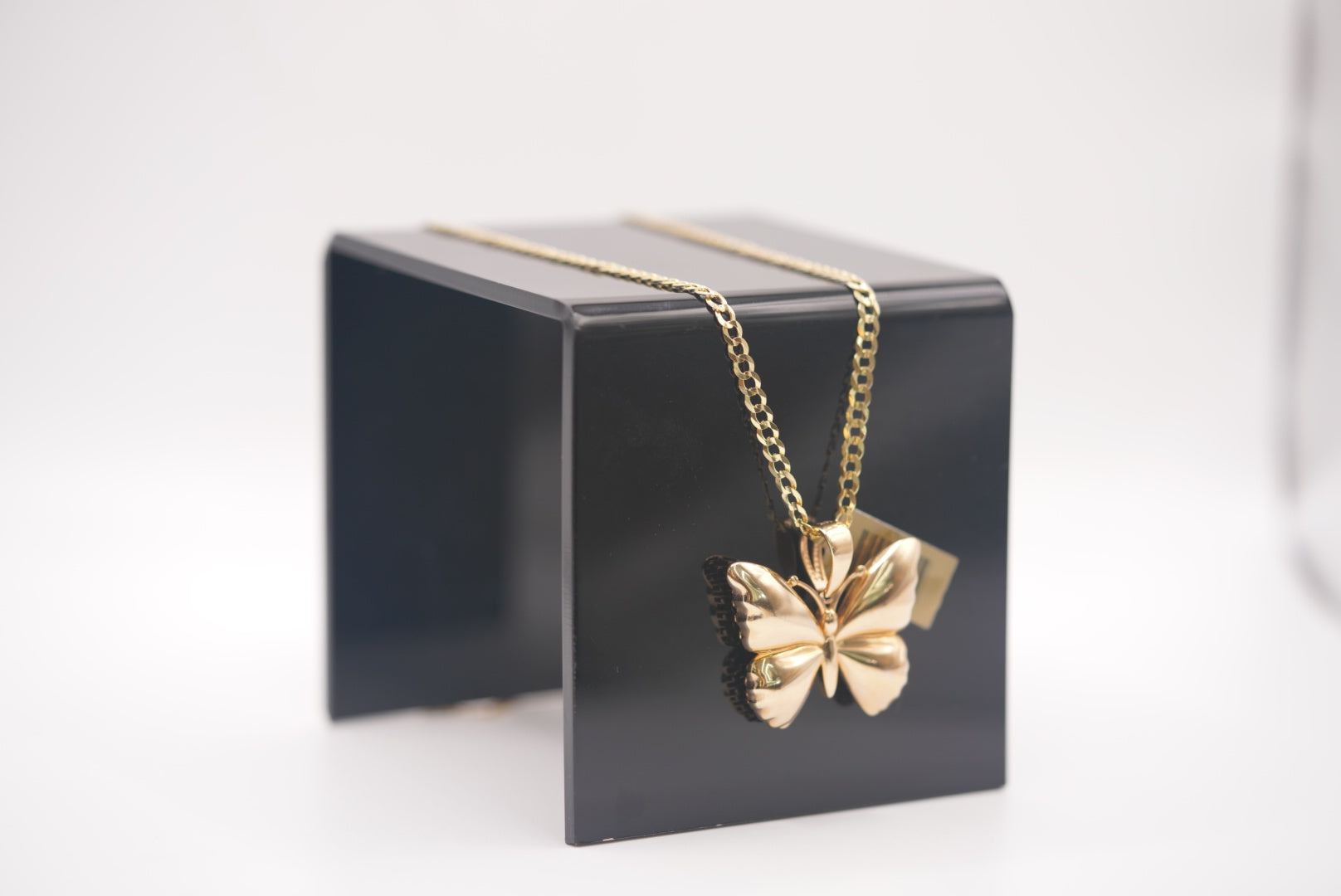 14k Pendant - Butterfly Plain