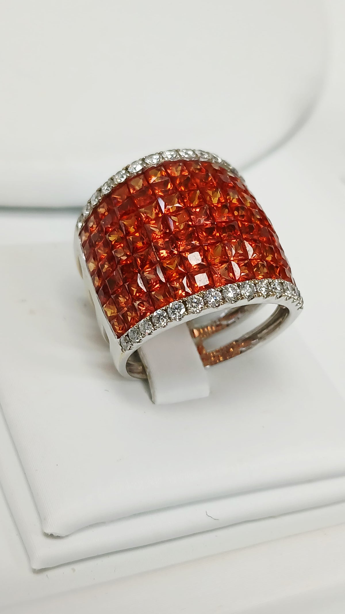 18K Citrine Diamond Ring - Classic Elegance