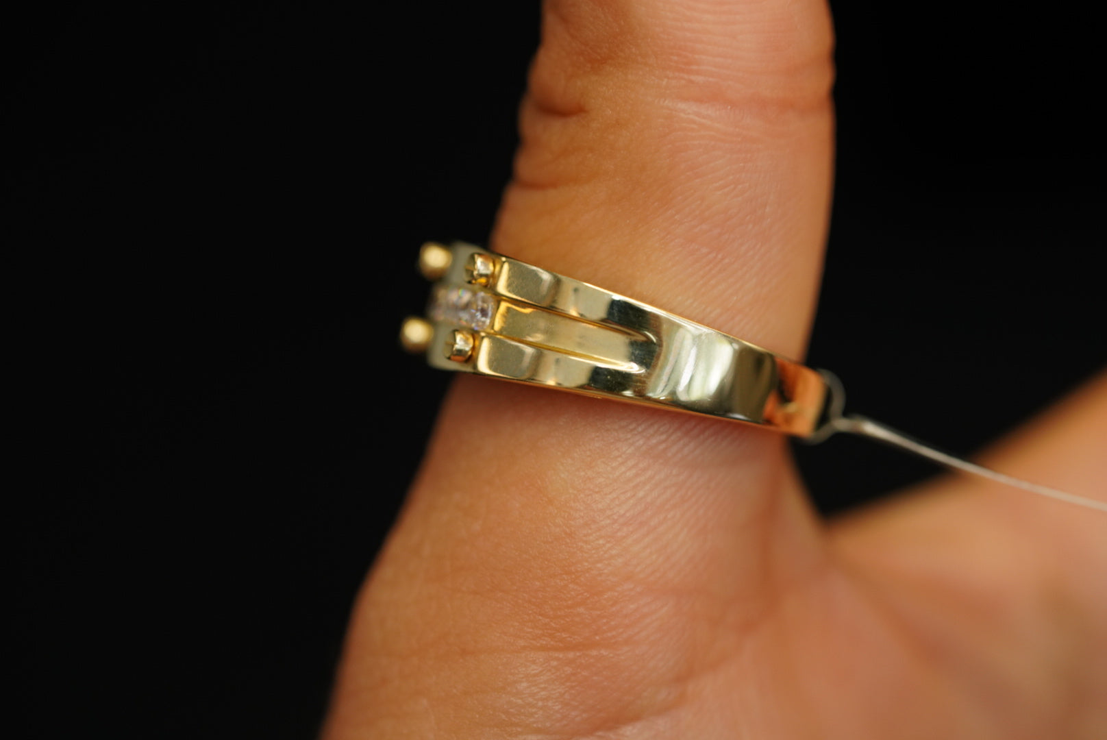 14k Crystal Line Ring