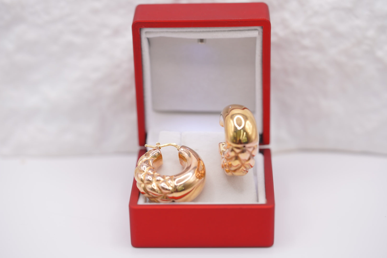 14k Hoop Earrings - Modern Muse