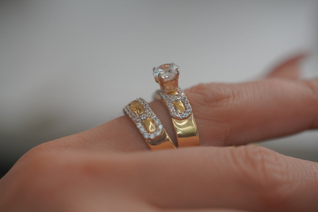14k Matrimony Rings - Amor Vincit
