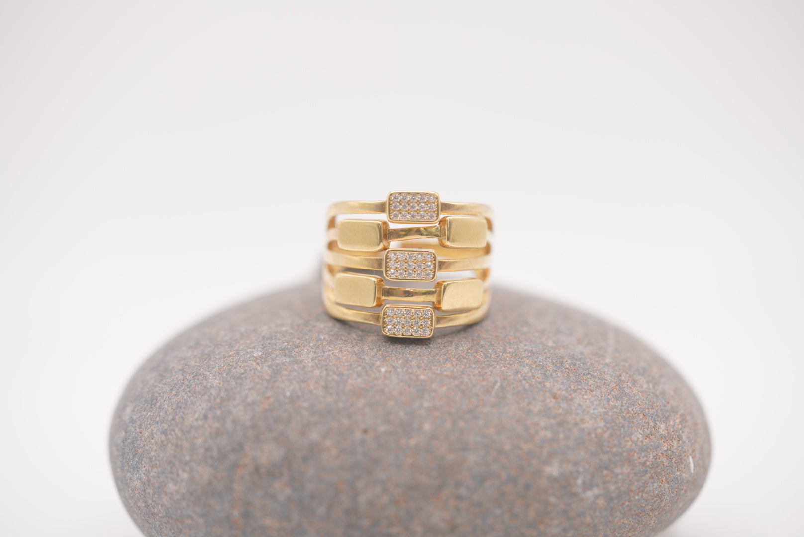 10k Women’s Ring - Egypt Beauty