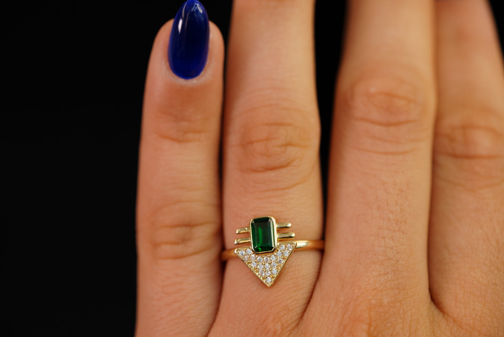 14k Green Crystal Triangle Ring