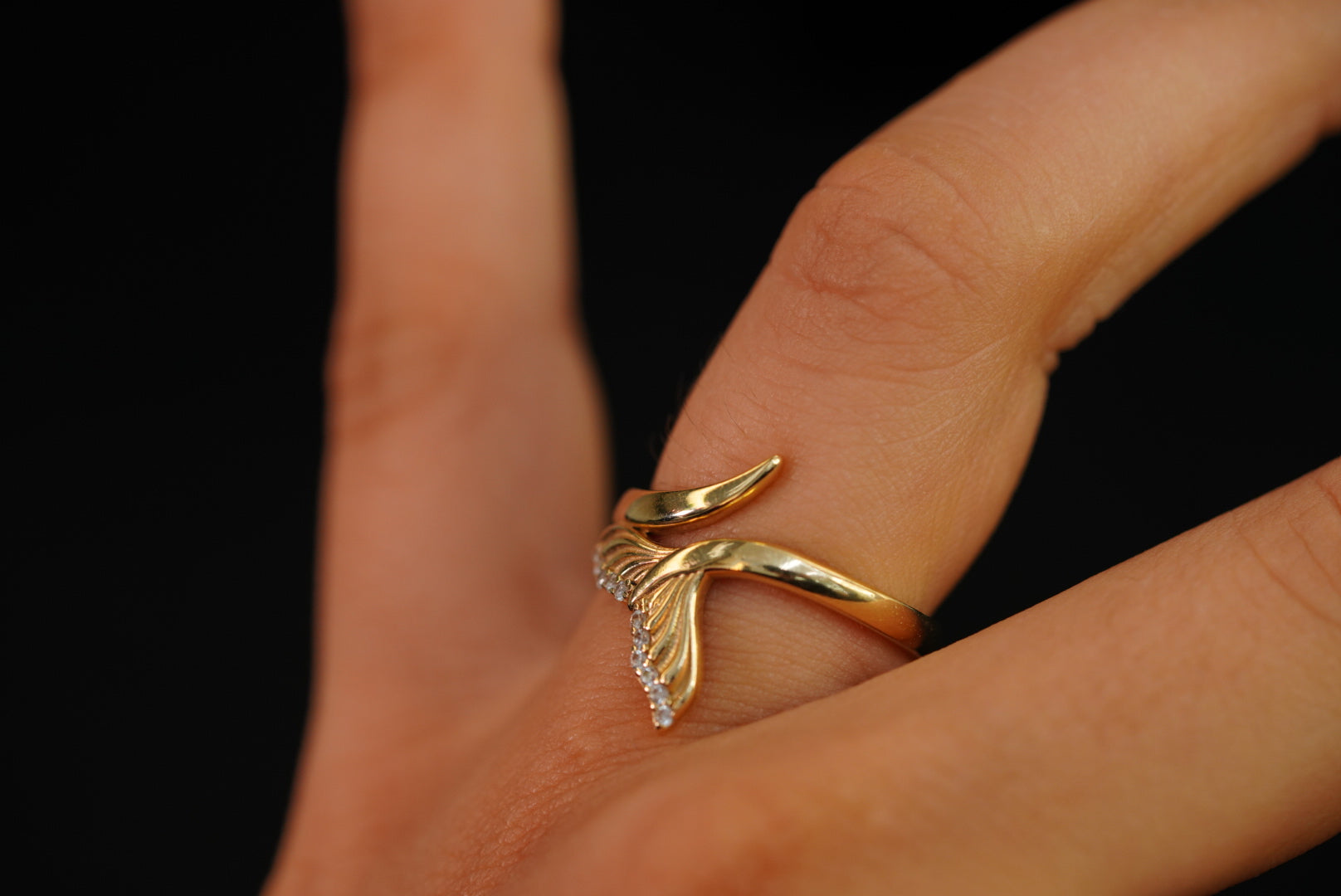 14k Dolphin Tail Ring