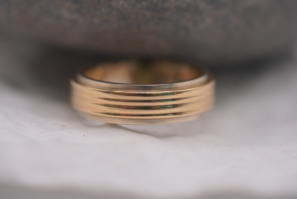 14k Alliance Ring - Sleek Design