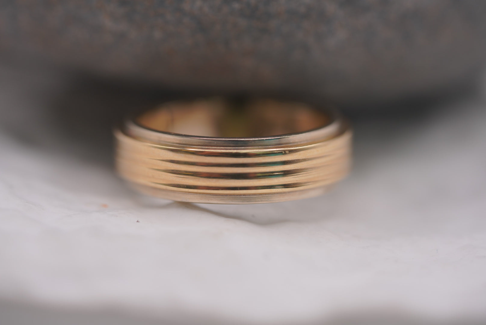 14k Alliance Ring - Sleek Design