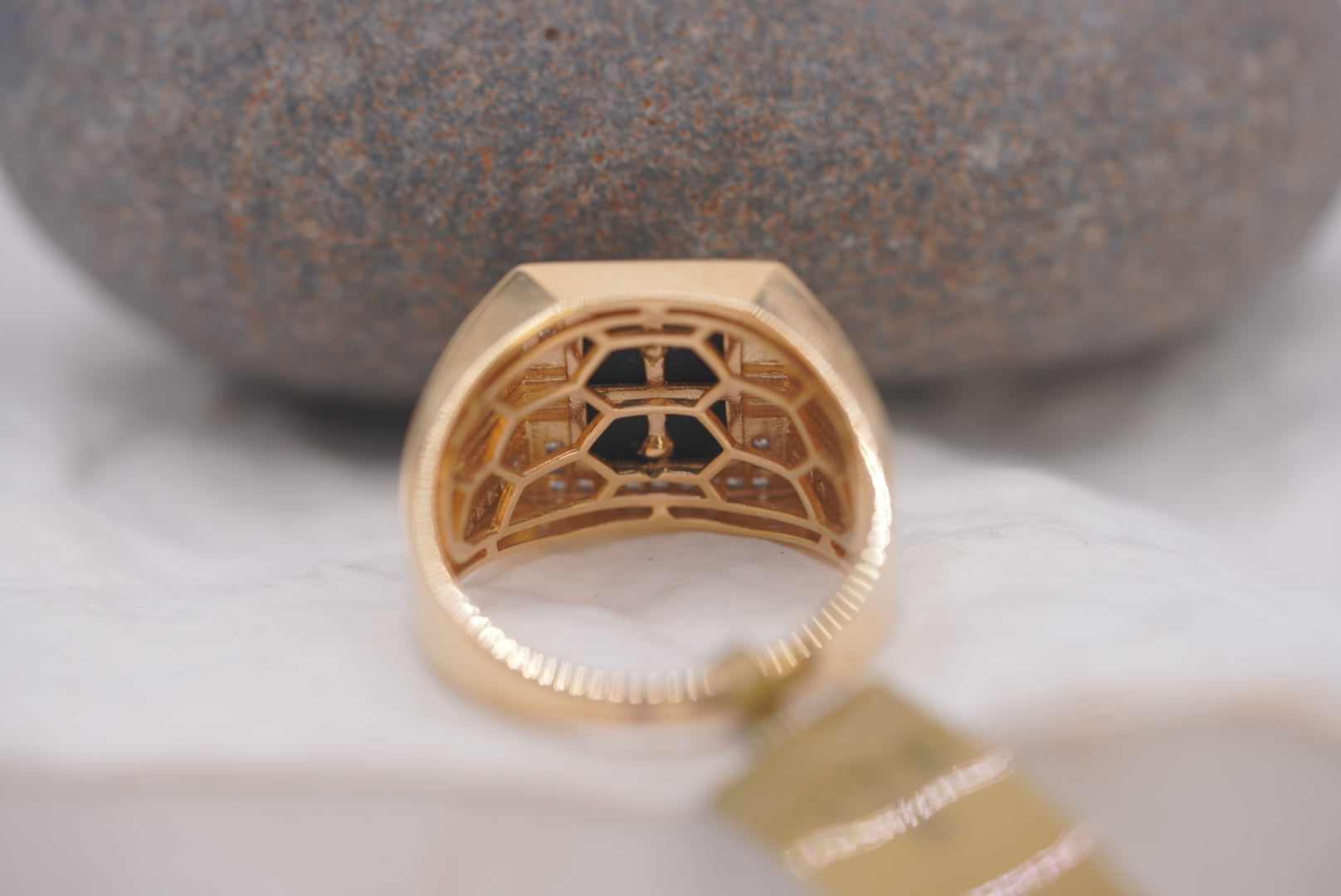 14k Men’s Ring - Faithful Prayer