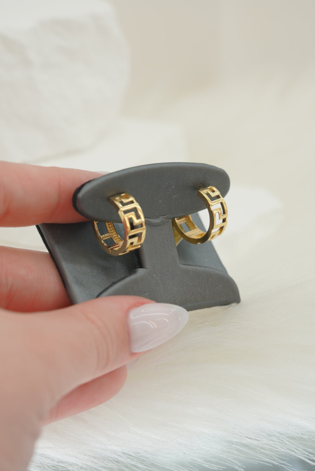 14k Hoops - Open Design