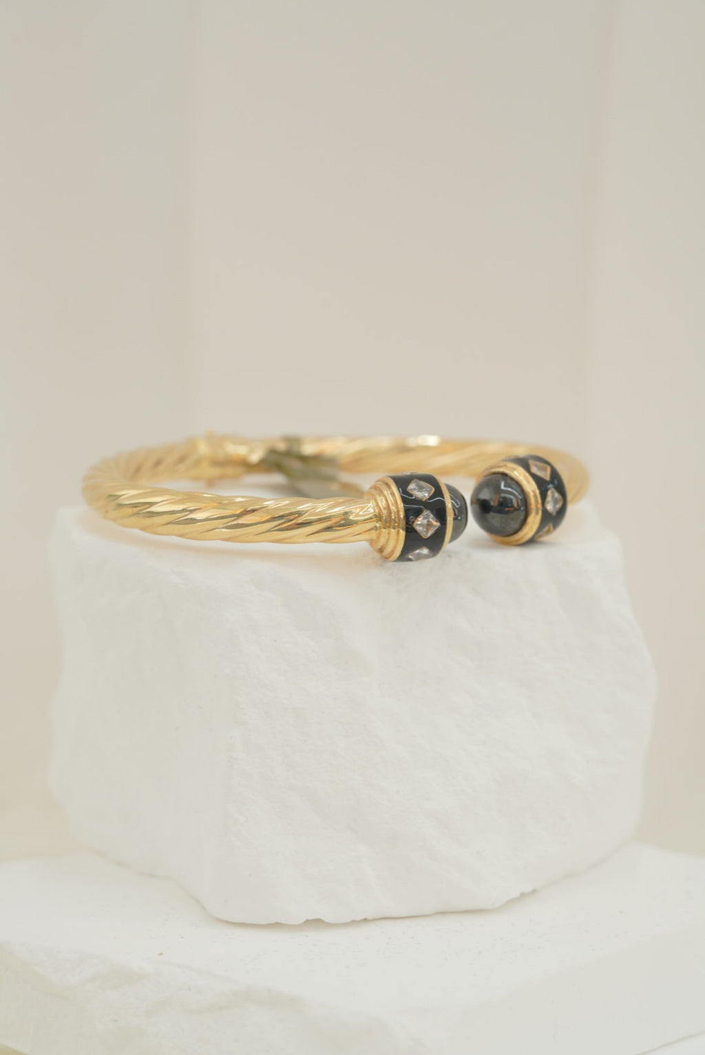 14k Bangle - Black Stones