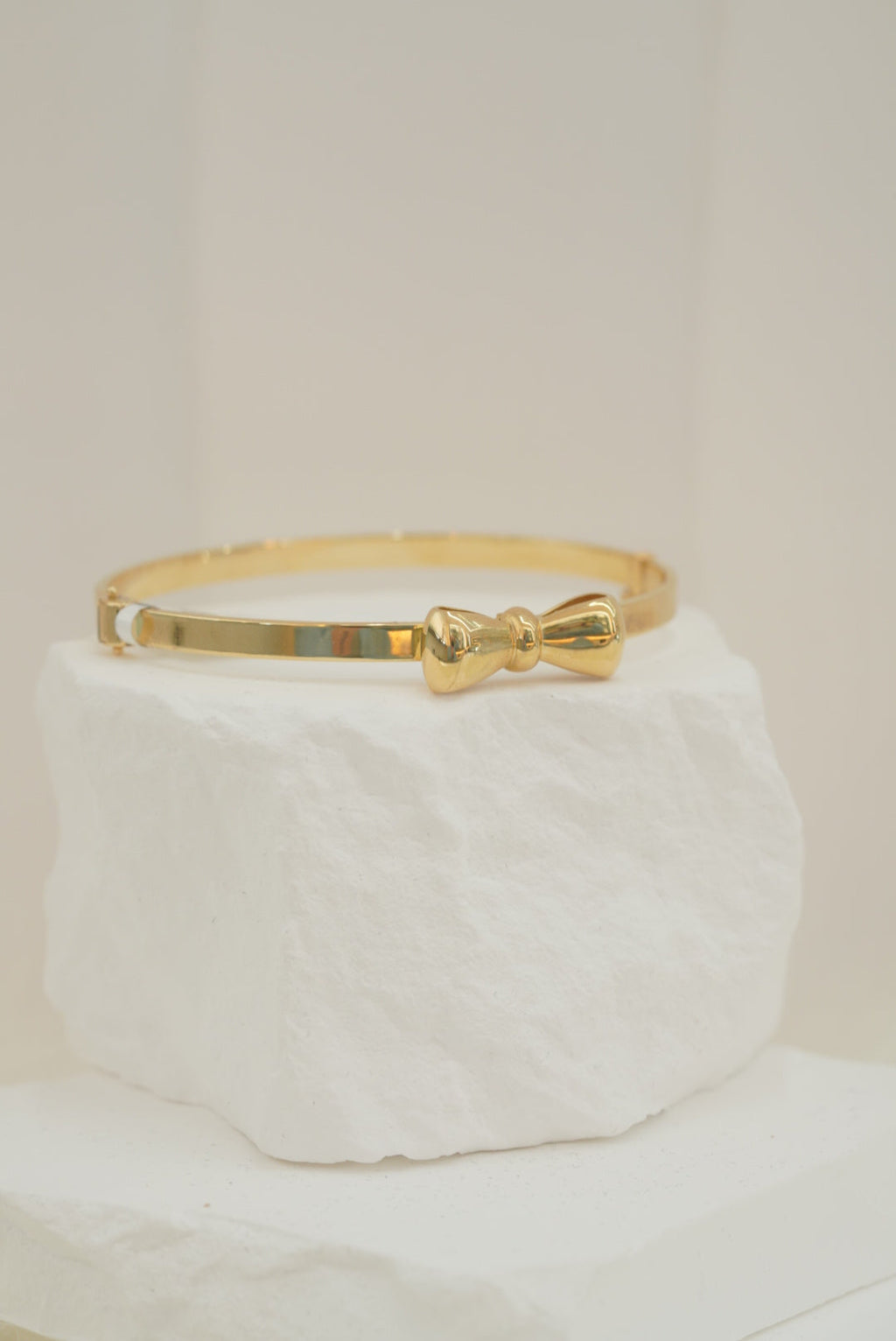 10k Bangle - Sweet Bow