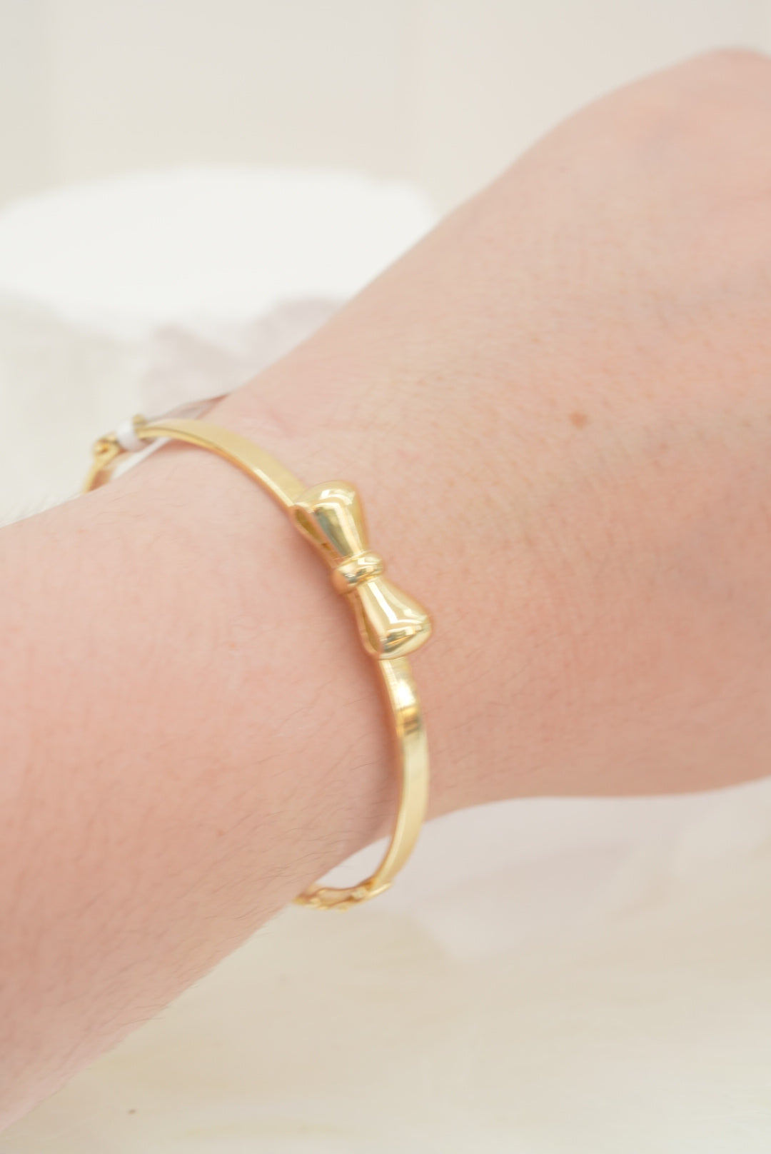 10k Bangle - Sweet Bow