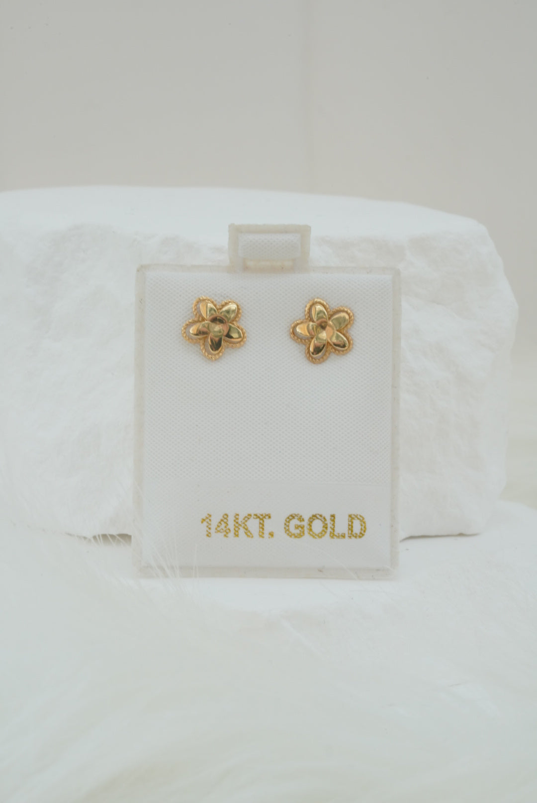 14k Earrings - Cute Flowers