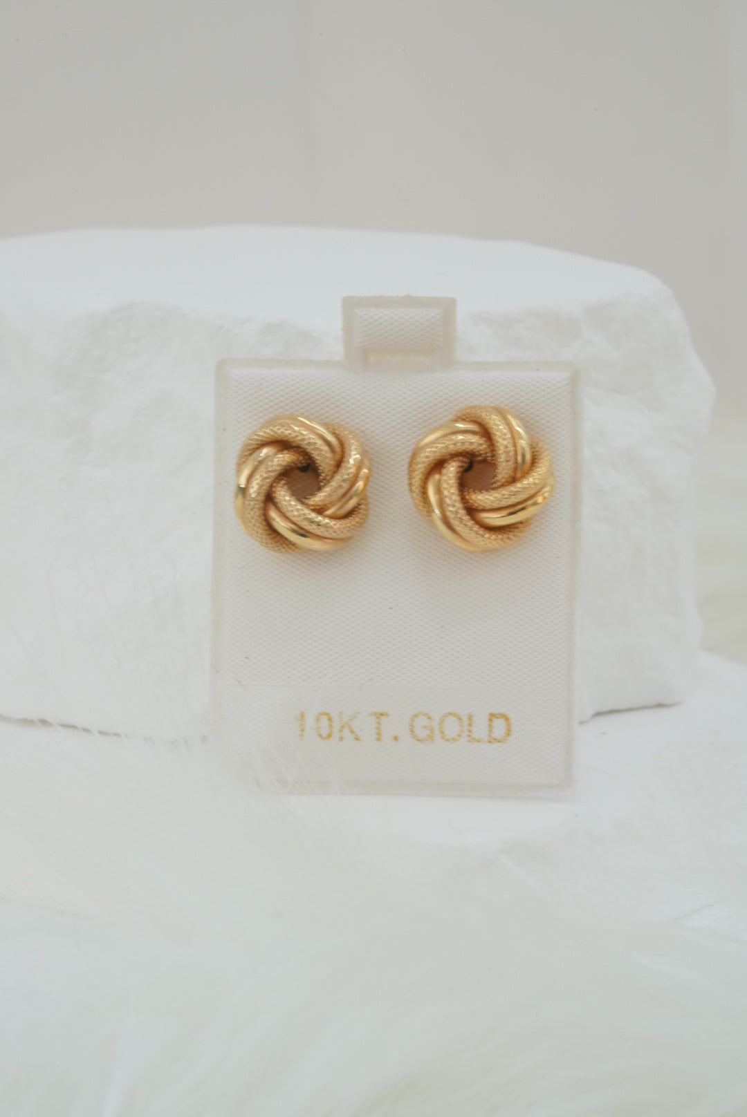 10k Earrings - Classic Knot