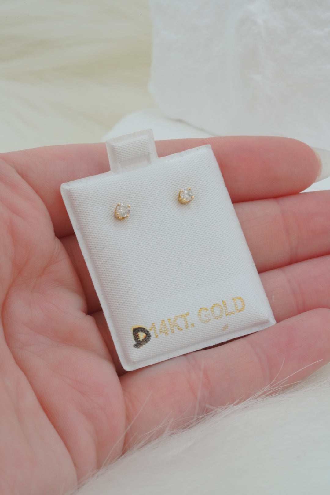 14k Earrings - Diamond Touch