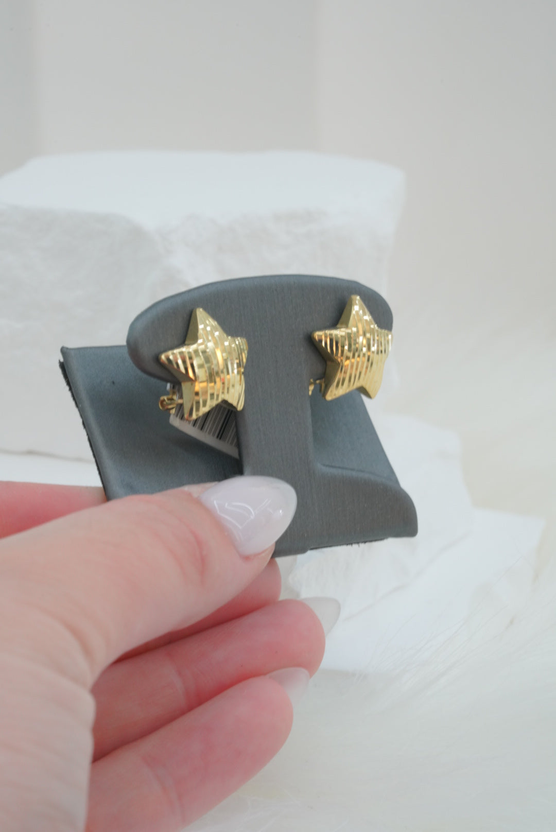 10k Earrings - Cute Stars