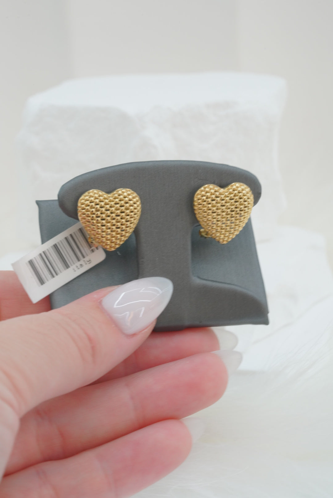 10k Earrings - Textured Heart
