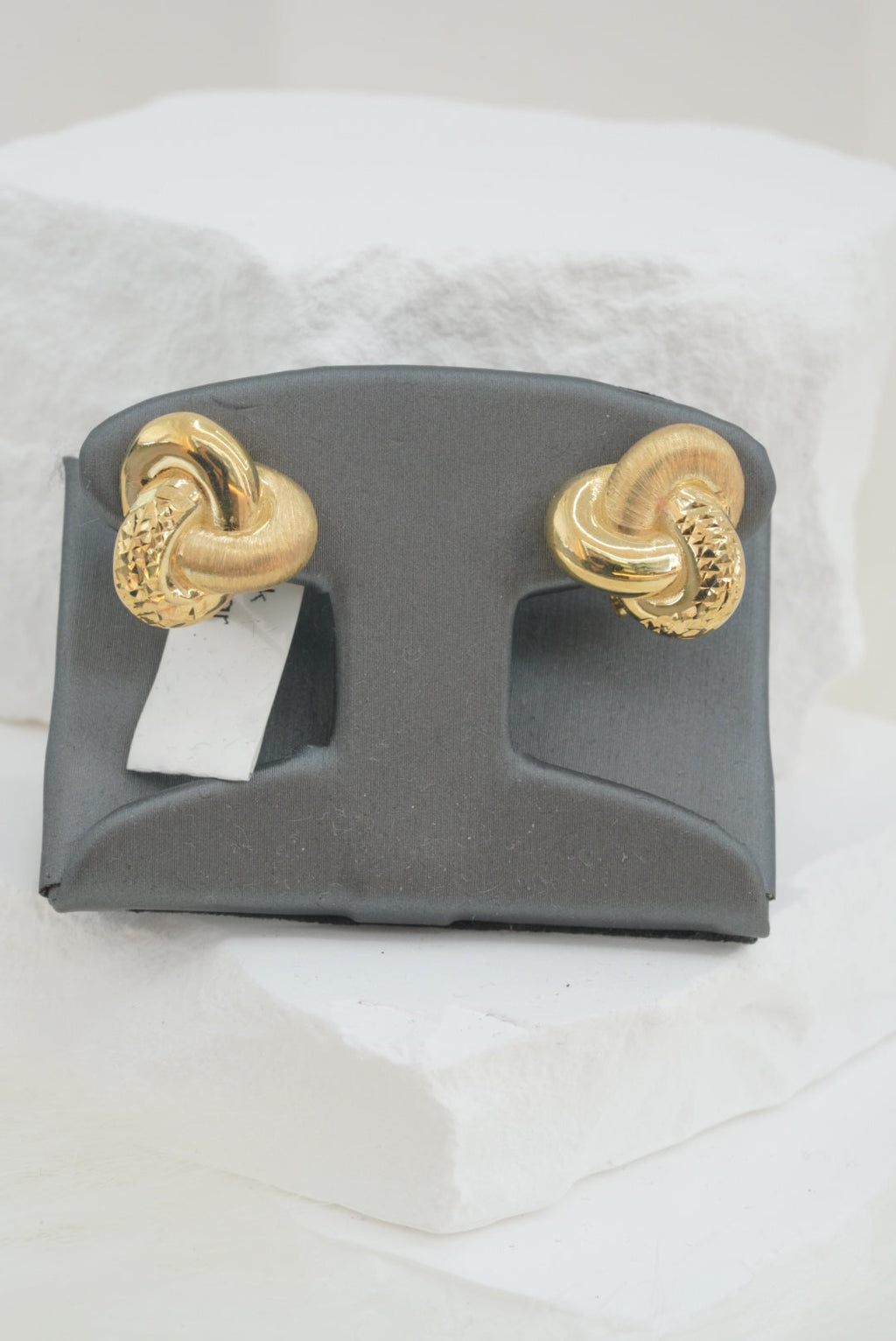 10k Earrings - Knotted Classy