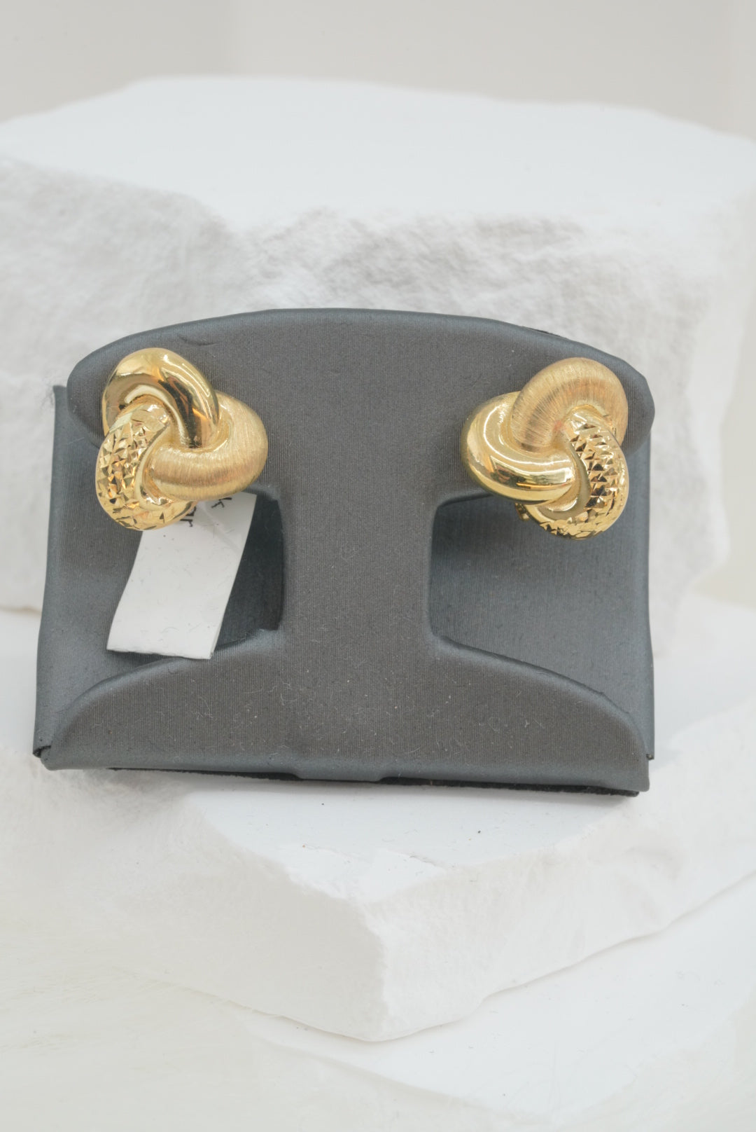 10k Earrings - Knotted Classy
