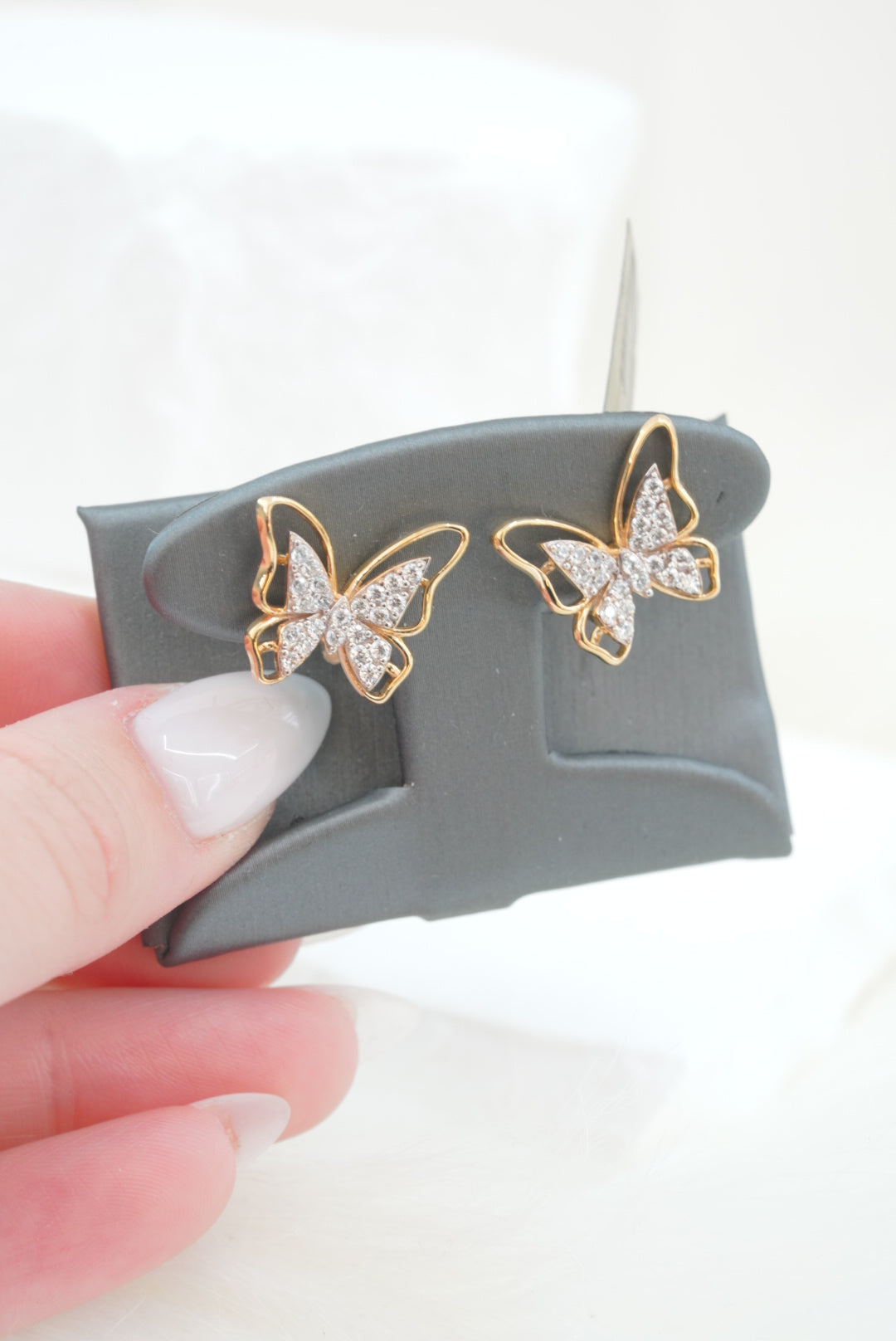 14k Earrings - Shiny Butterflies