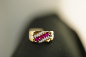 10k Rectangular with White and Pink Crystals Ring