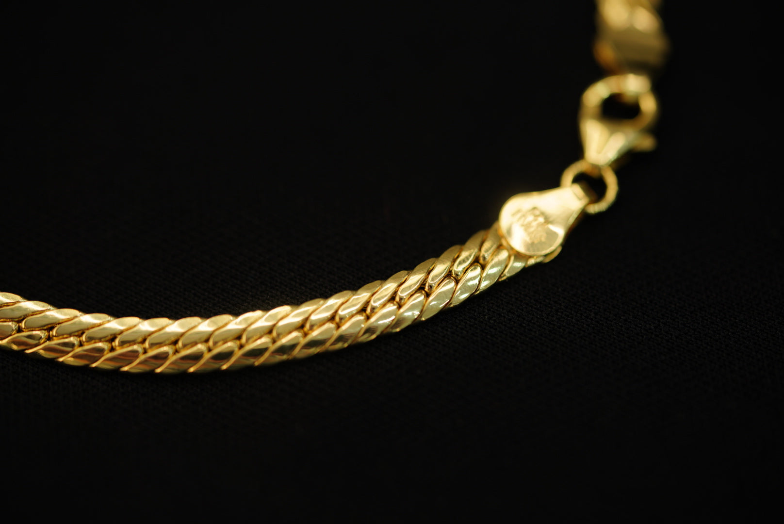 14k Closed Cuban Link Anklet