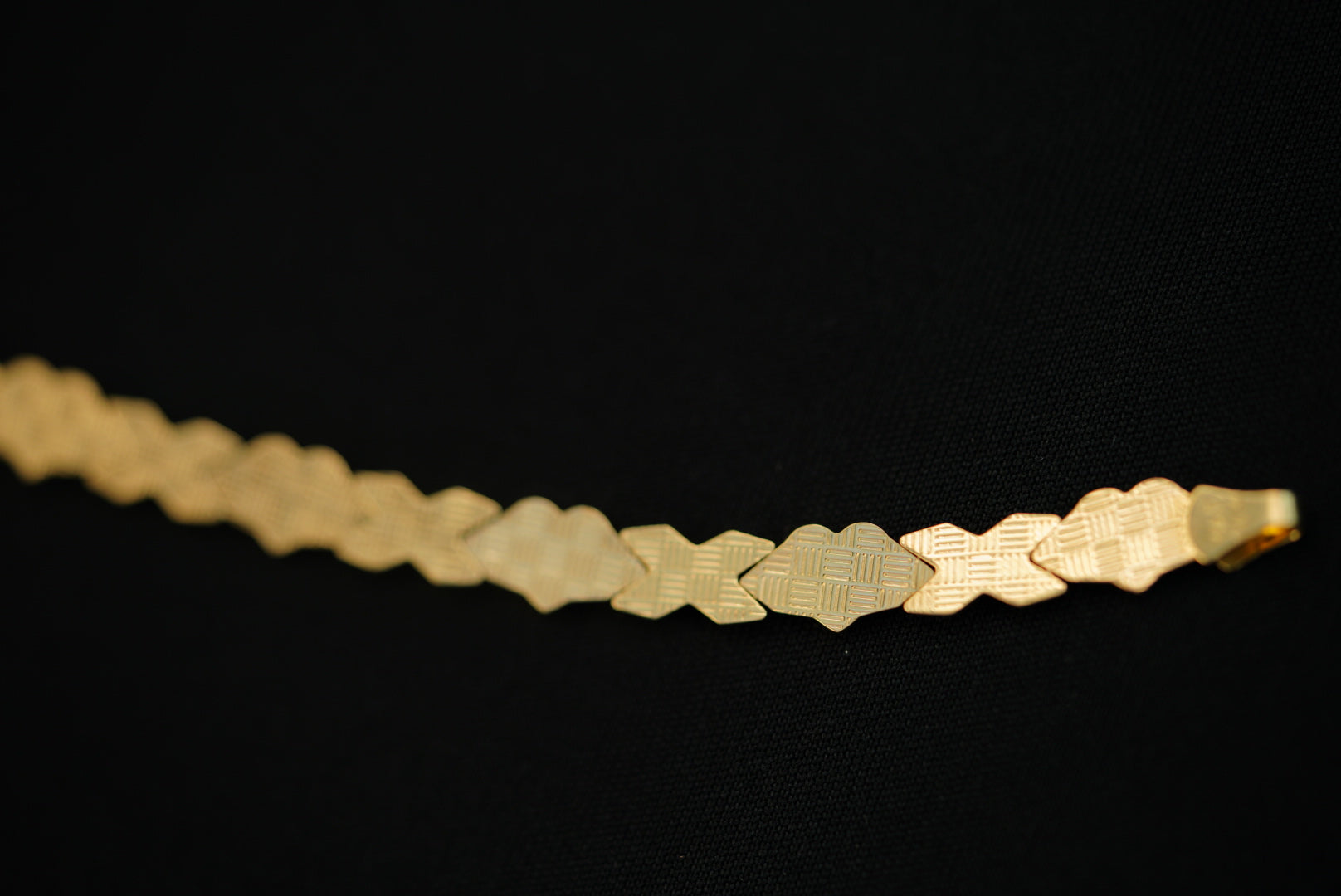 14k X Heart Bracelet