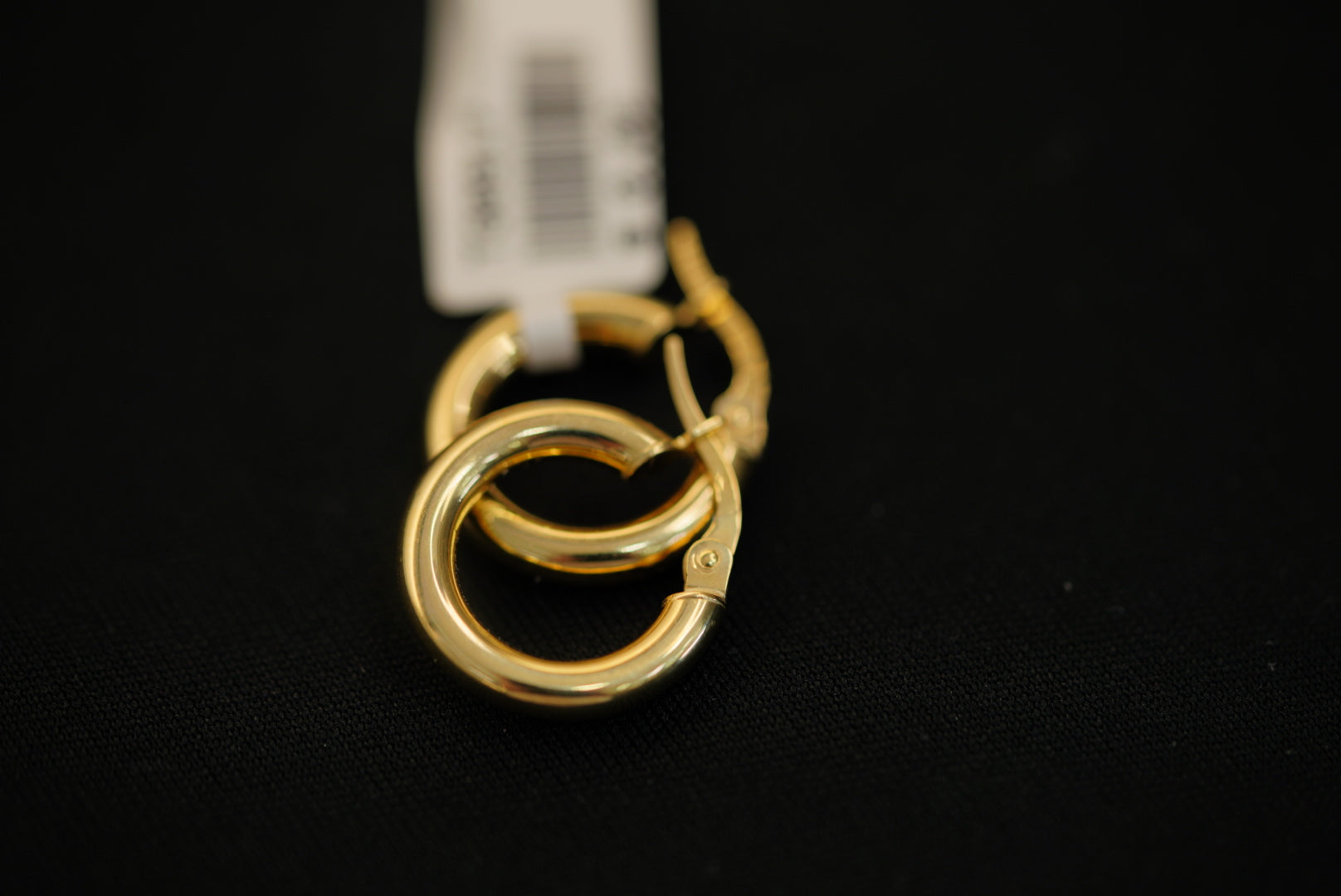 14k Essential Tube Plane Hoop Earring