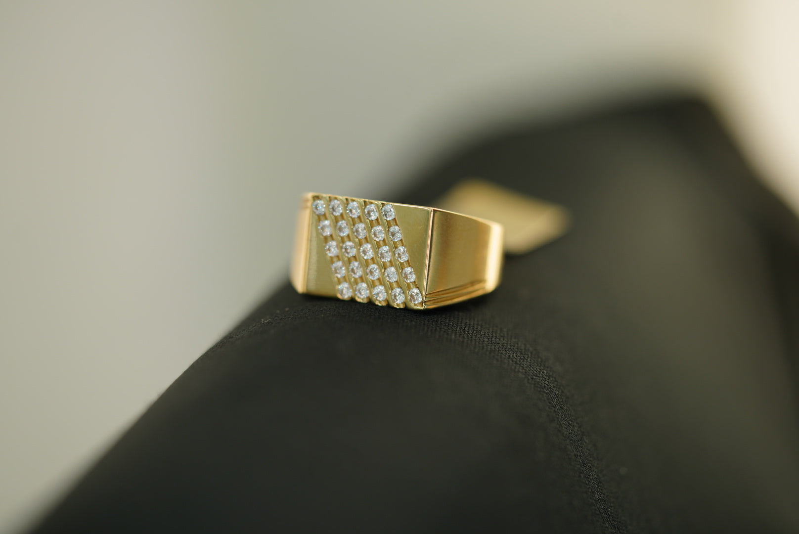 14k Square Diagonal Design with Crystals Ring