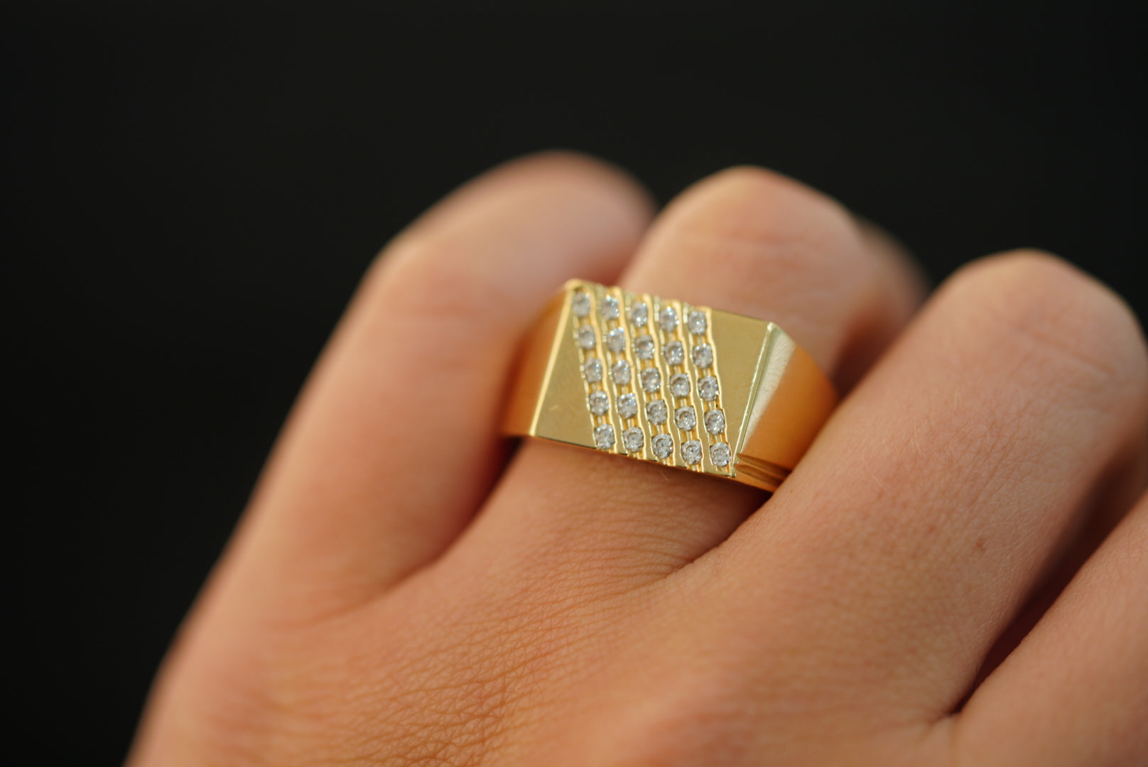 14k Square Diagonal Design with Crystals Ring