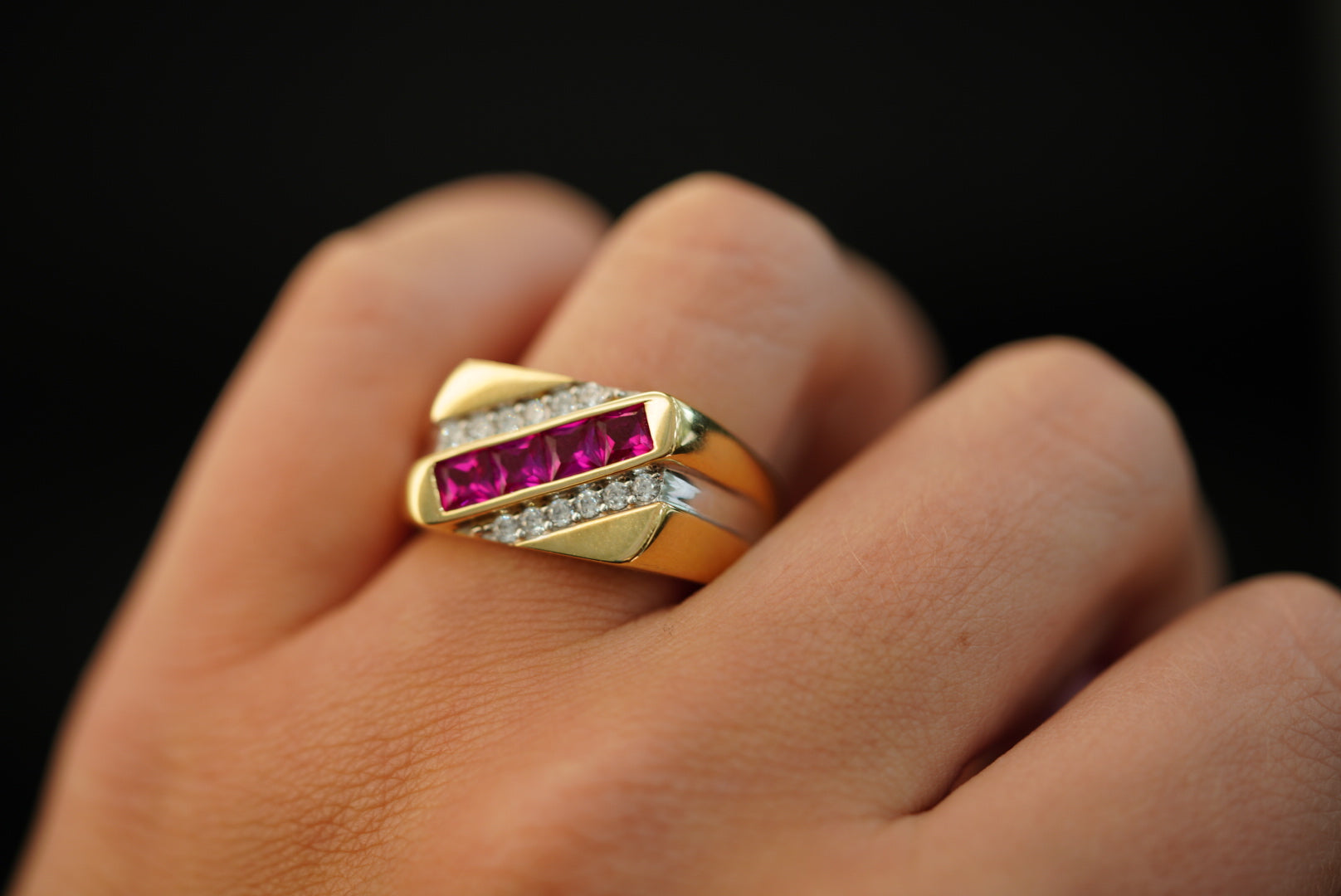 10k Rectangular with White and Pink Crystals Ring