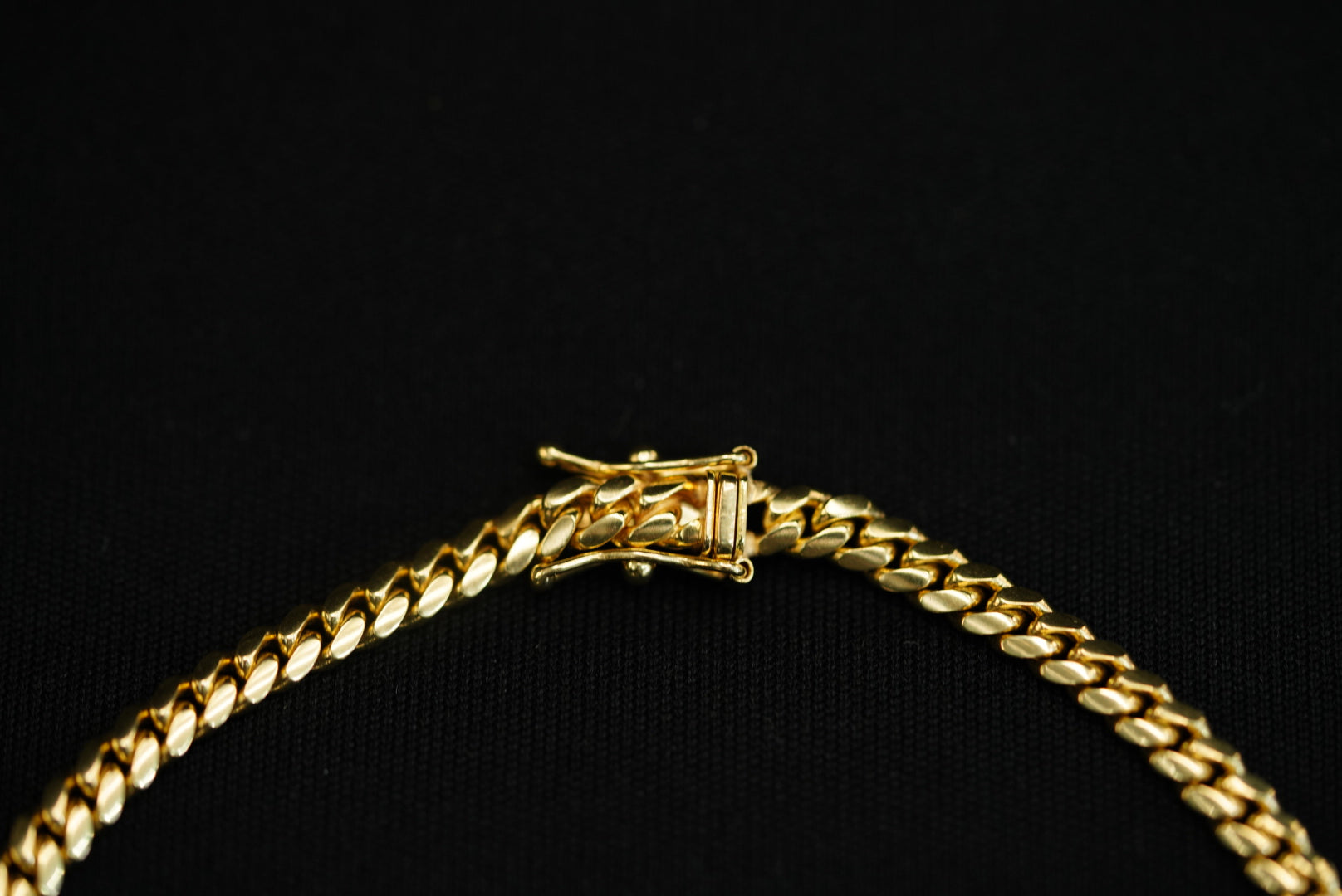 10k Solid Cuban Link 4mm Bracelet