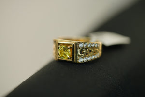 10k Rectangular with Yellow Crystal Inside Ring