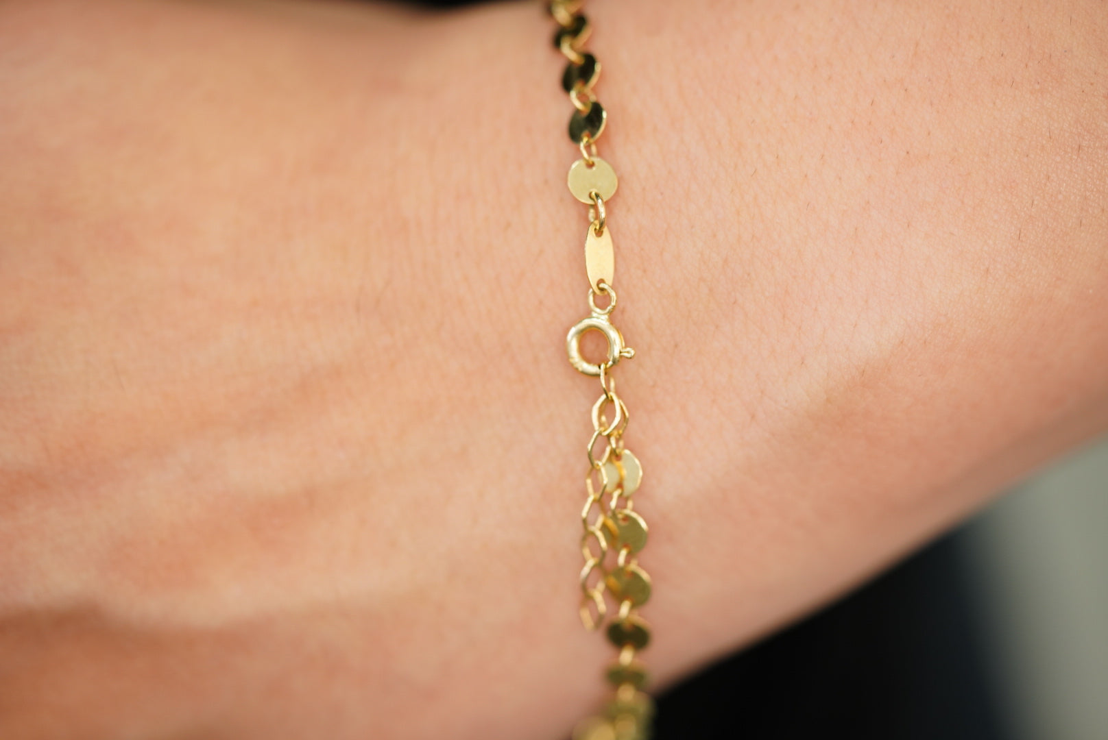 14k Flat Glowing Circles Bracelet