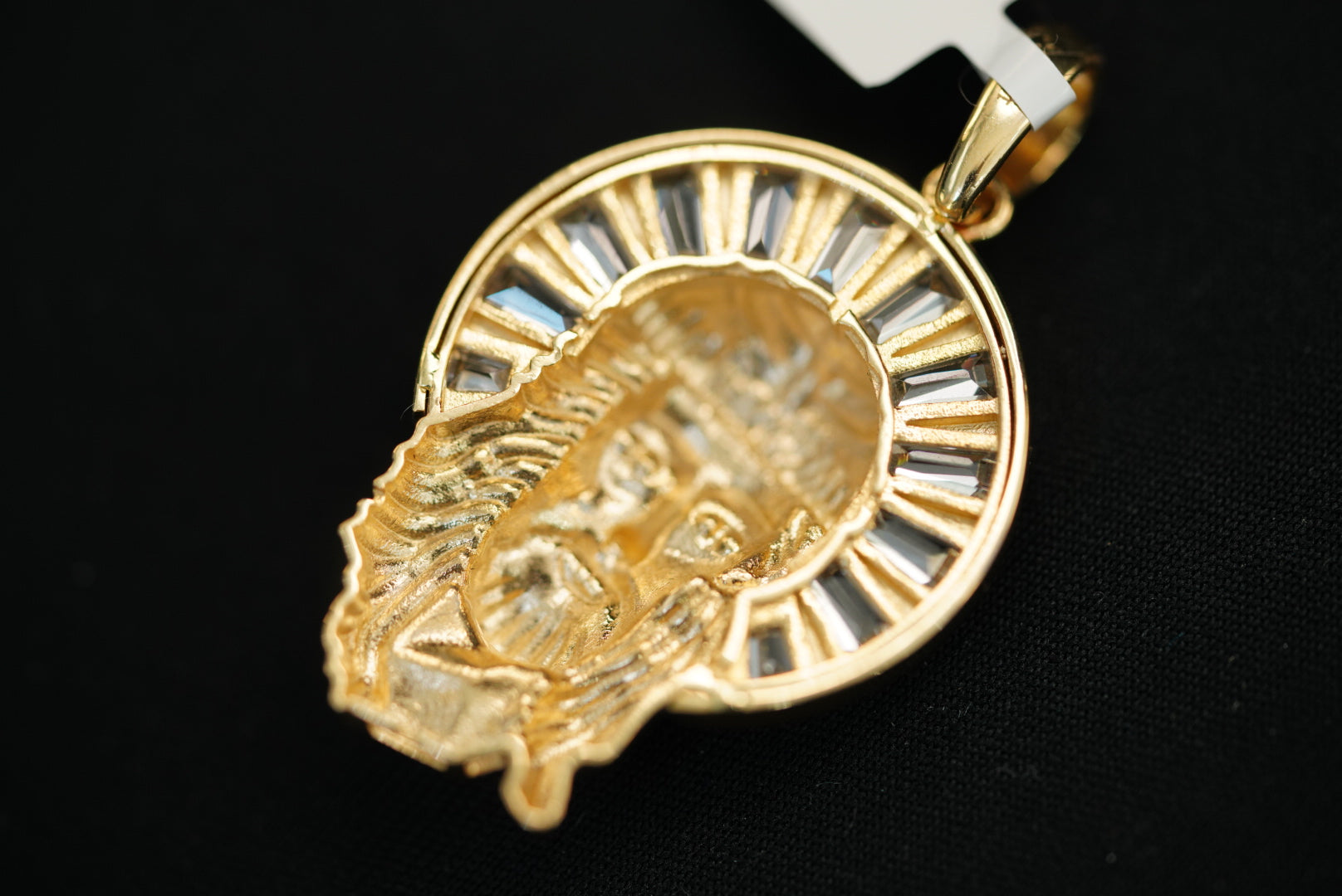 14k Jesus Face Hollow Pendant