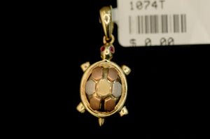 14k Turtle Pendant